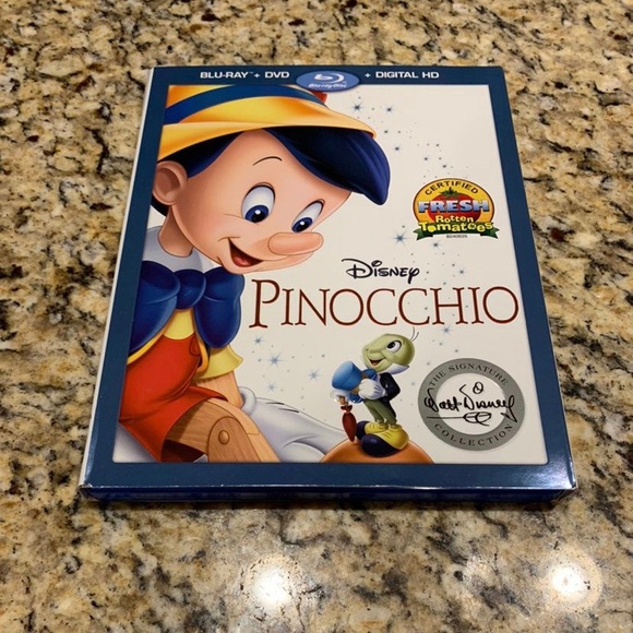 Disney Pinocchio Blu-ray and DVD - Picture 1 of 2